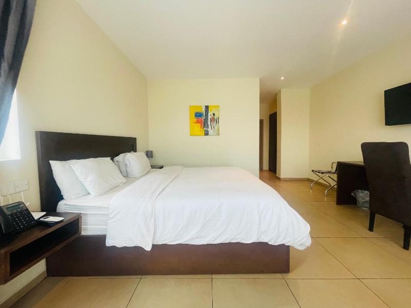 New Brookfields Hotel - image 7