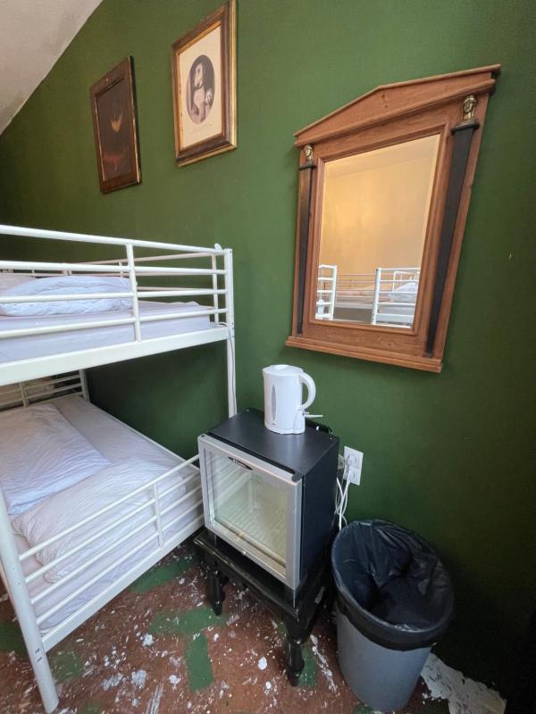 Bed in 10-Bed Mixed Dormitory Room image 1