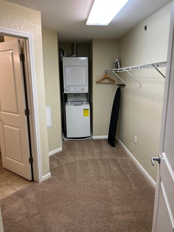 One-Bedroom Apartment image 3