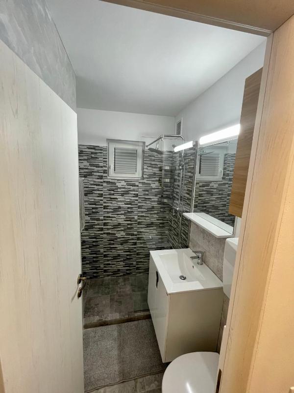 Twin Apartments - image 17