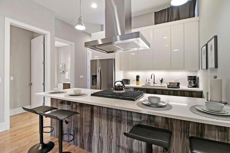 Well-Equipped 2BR Apt with Laundry - Crosby 205 - image 13