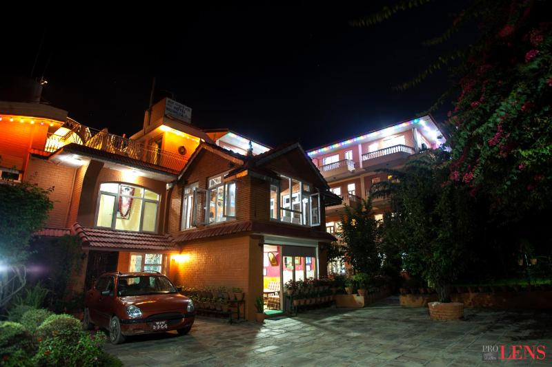 Hotel Melungtse & Apartment - image 8