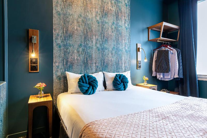 Classic Monceau Room image 1