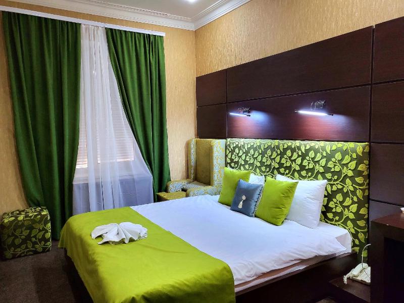 Economy Double Room image 1
