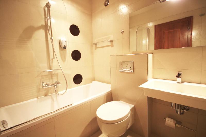 Single Room image 2