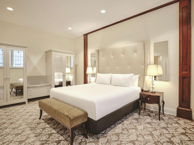 Oakden Suite + 2 Nightly Cocktails