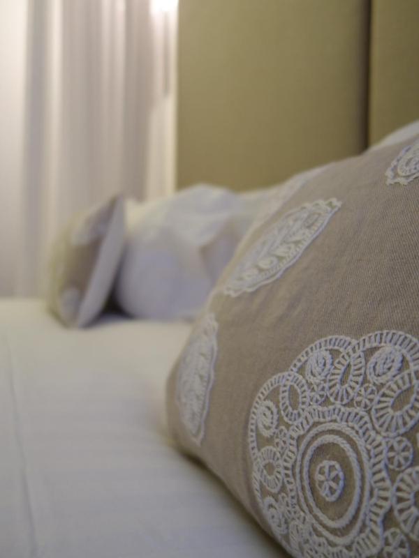 Traditional Double Room image 4
