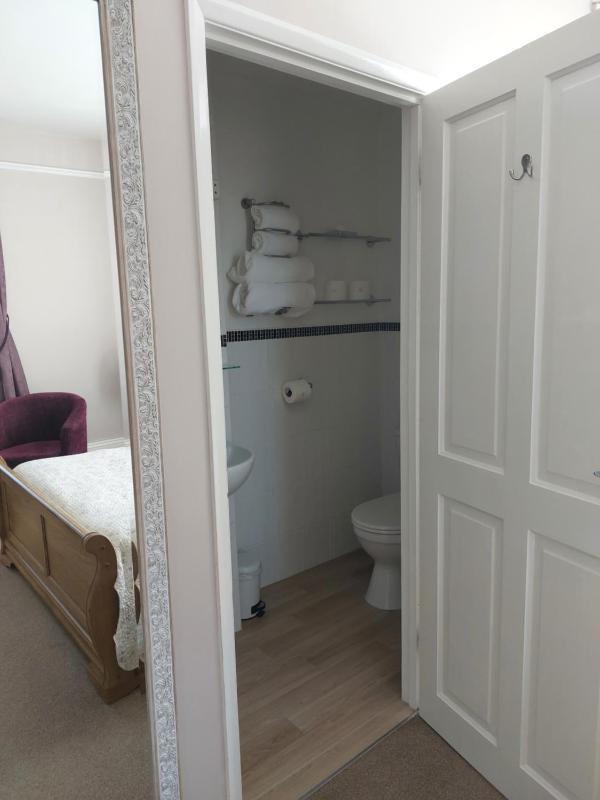 Superior Double Room image 3