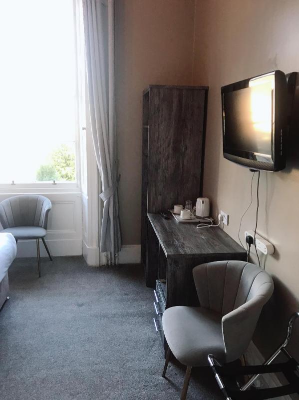 Deluxe Double Room image 4