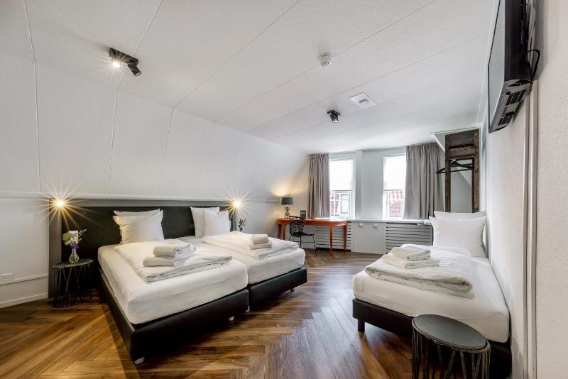 Triple Room image 1