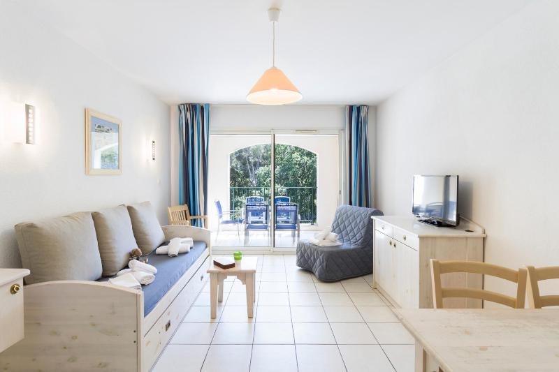2-Room Apartment (4/5 People) image 1