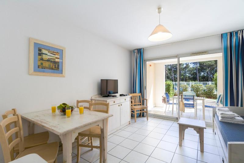2-Room Apartment - 4 people image 3