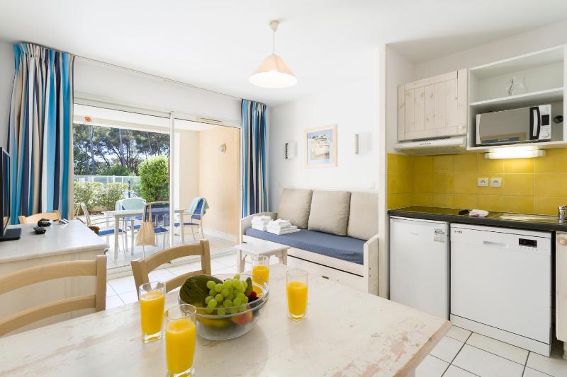 2-Room Apartment - 4 people image 4