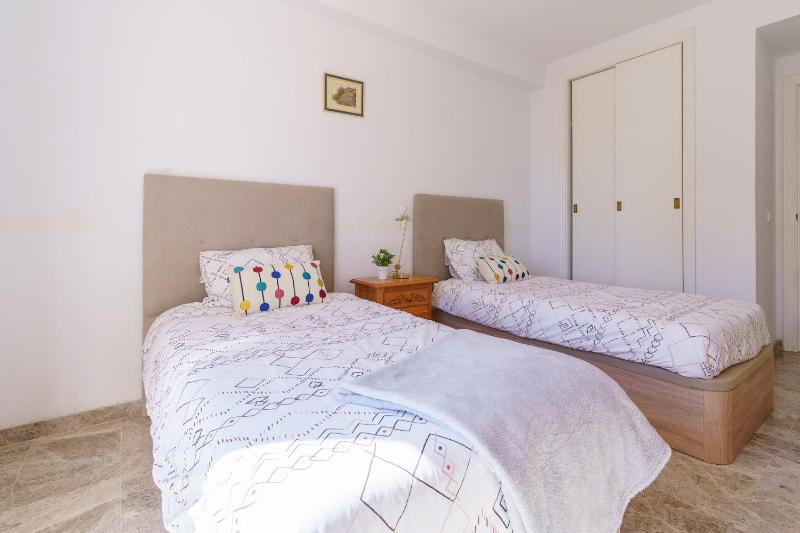 MalagaSuite Torremolinos Lovely & Comfy - image 2