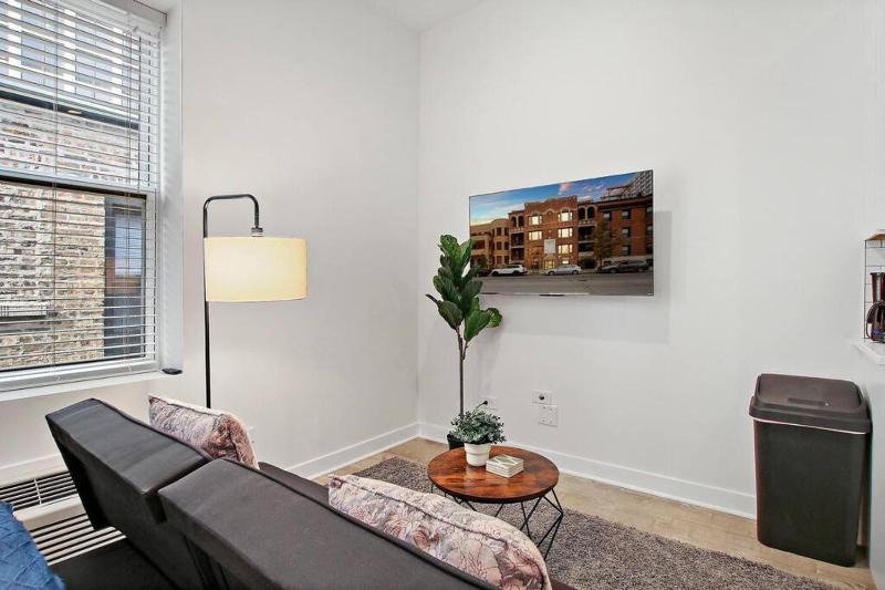 Studio Apartment image 4