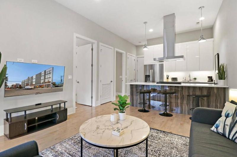 Modern 1BR Chicago Apartment - Crosby 204 - image 6