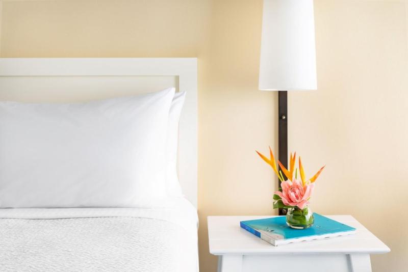 Junior Suite with King Bed image 4