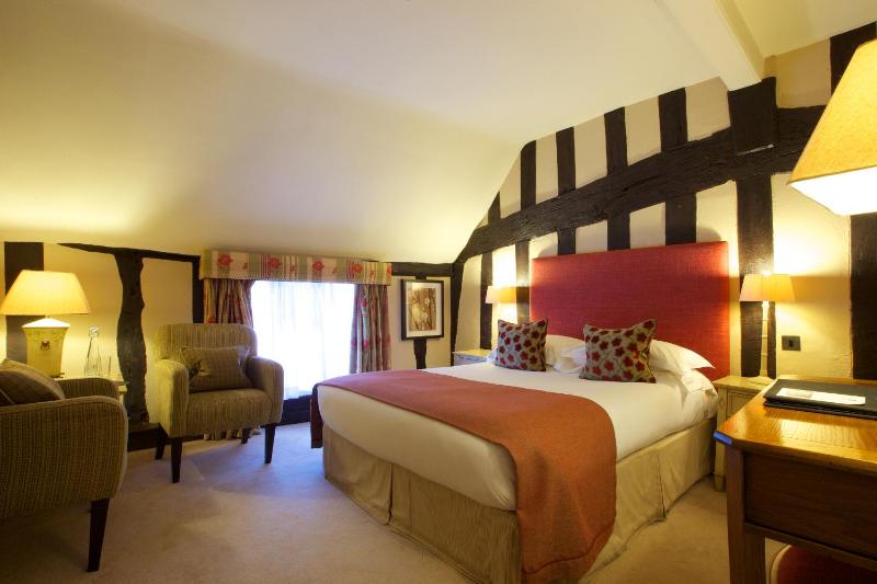 Standard Double Room image 3