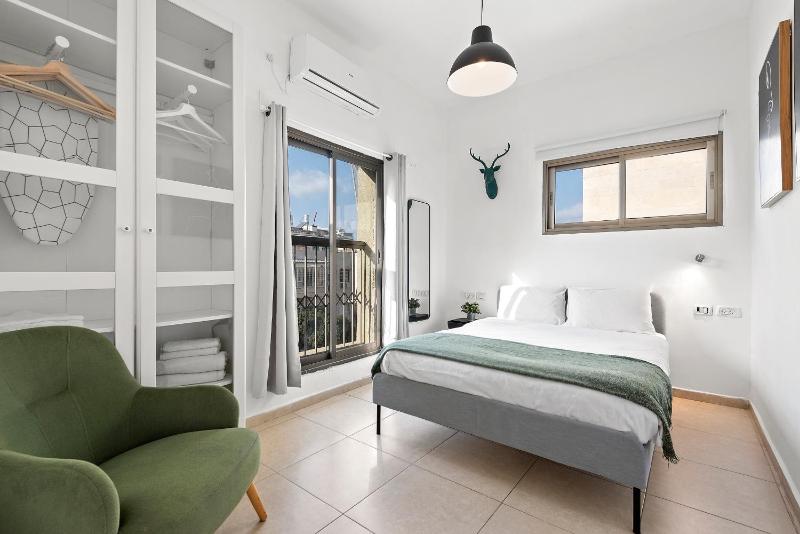 Design Apartments by the Beach in TLV - image 3