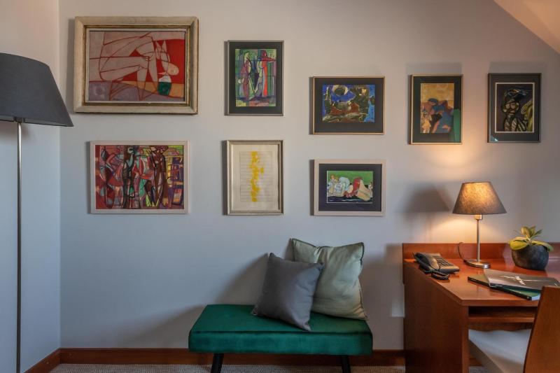 Deluxe Double Room image 4