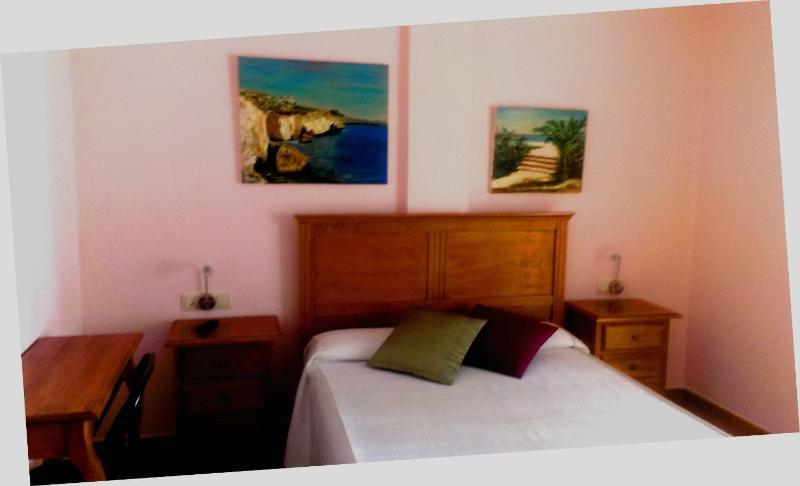 Double or Twin Room image 3