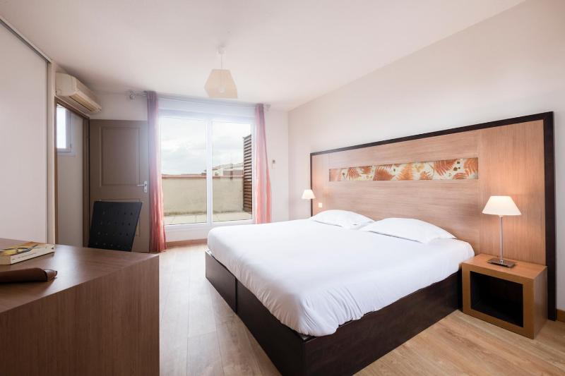 Three-Bedroom Villa image 2
