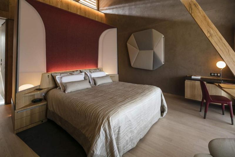 Junior Suite image 1