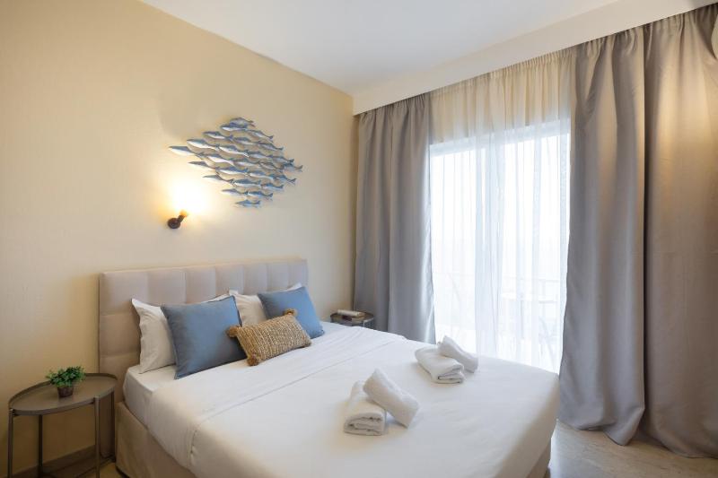 Double Room with Sea View image 3