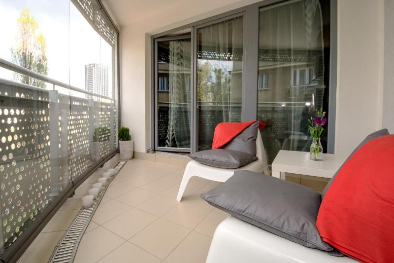 Deluxe Apartment with Balcony image 2