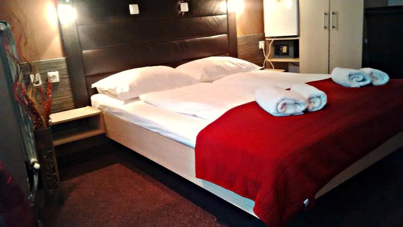 Single Room with Balcony image 3