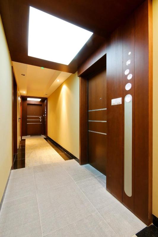 Deluxe Studio with Balcony image 4