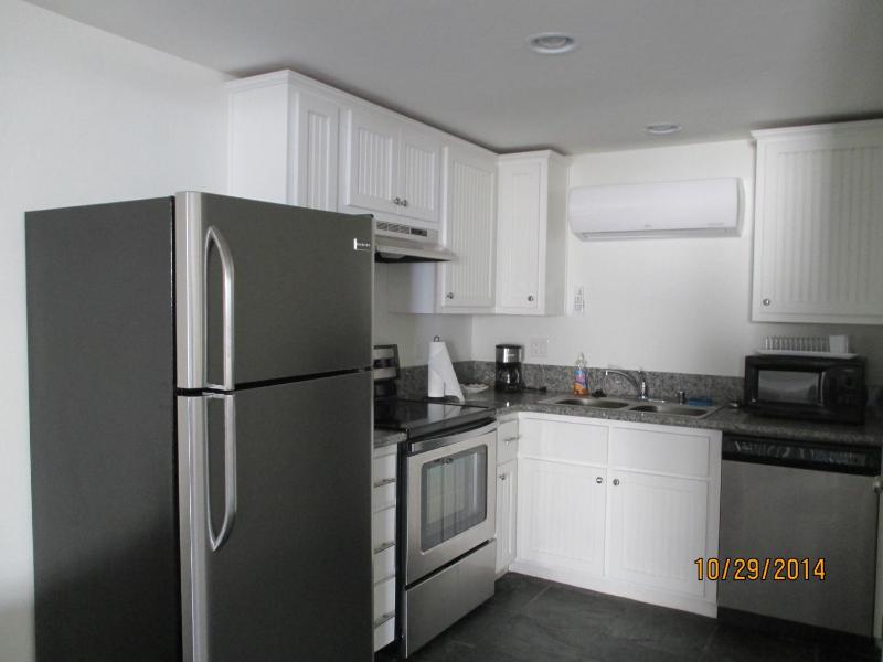 Queen Suite image 2