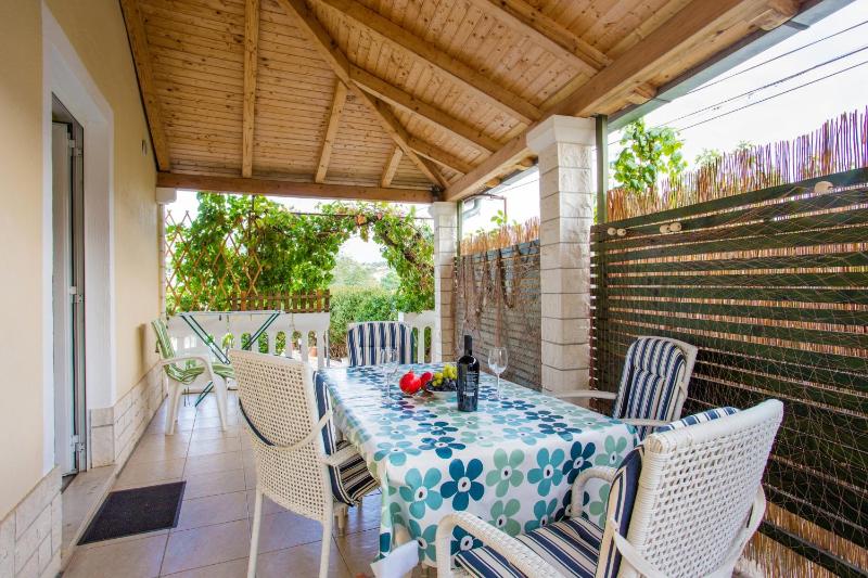 Three-Bedroom Apartment with Terrace image 3
