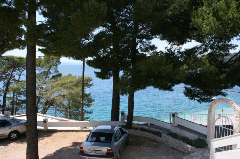 Two-Bedroom Apartment with Terrace and Sea View image 3