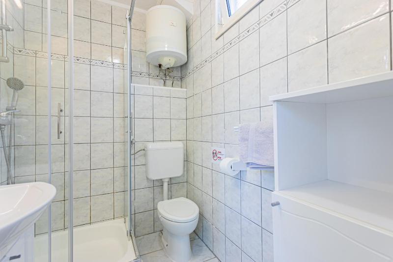 Apartments by the sea Zivogosce - Porat Makarska - 6899 - image 37