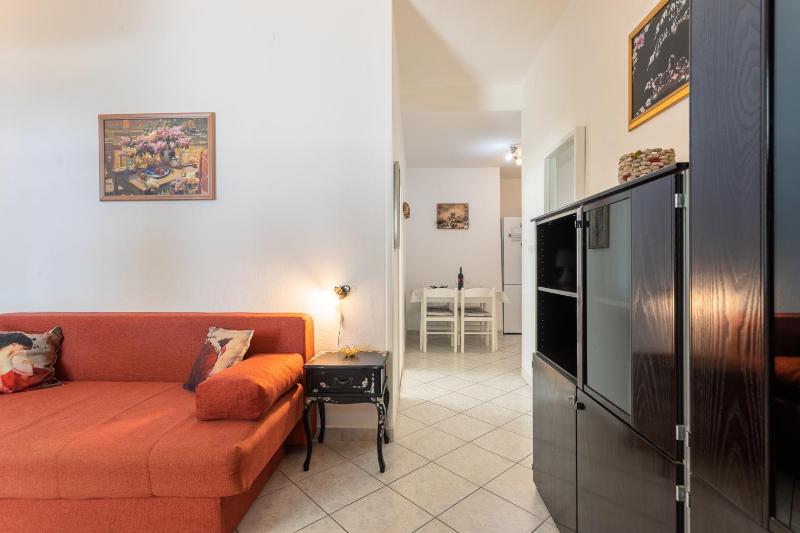 One-Bedroom Apartment with Terrace and Sea View image 2