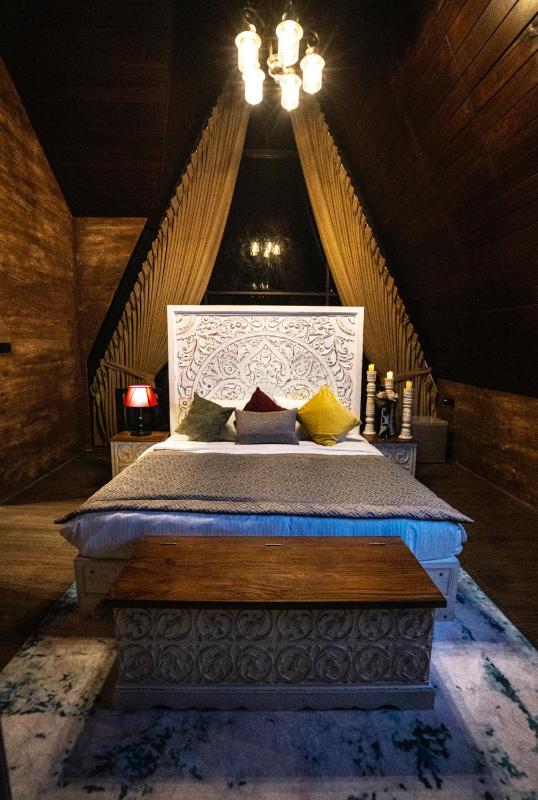 The Edgware Cabana - image 34