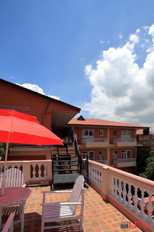 Melungtse apartment - image 5