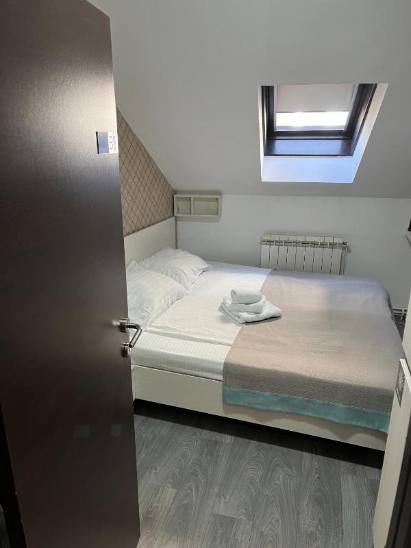 Economy Double Room image 1