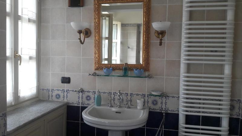 Large Double Room with Garden View image 1