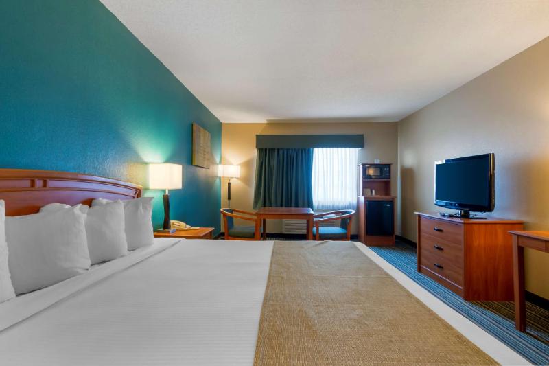 King Room image 3