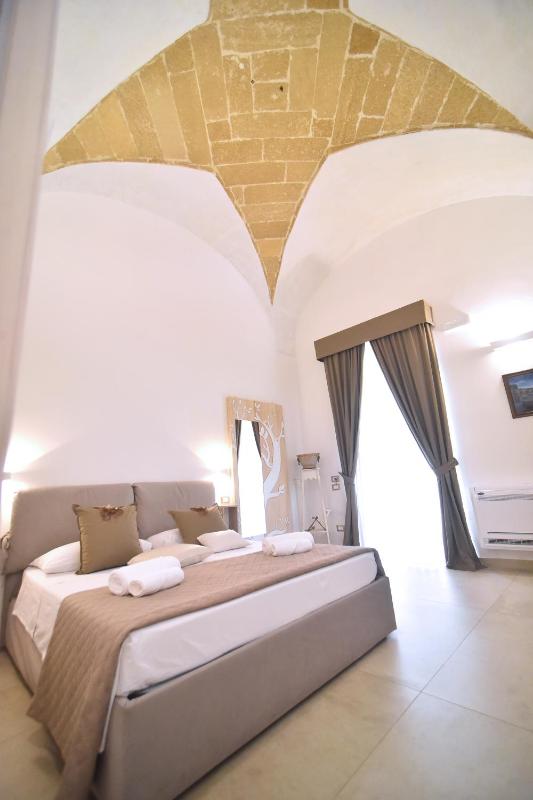 Superior Double Room image 4