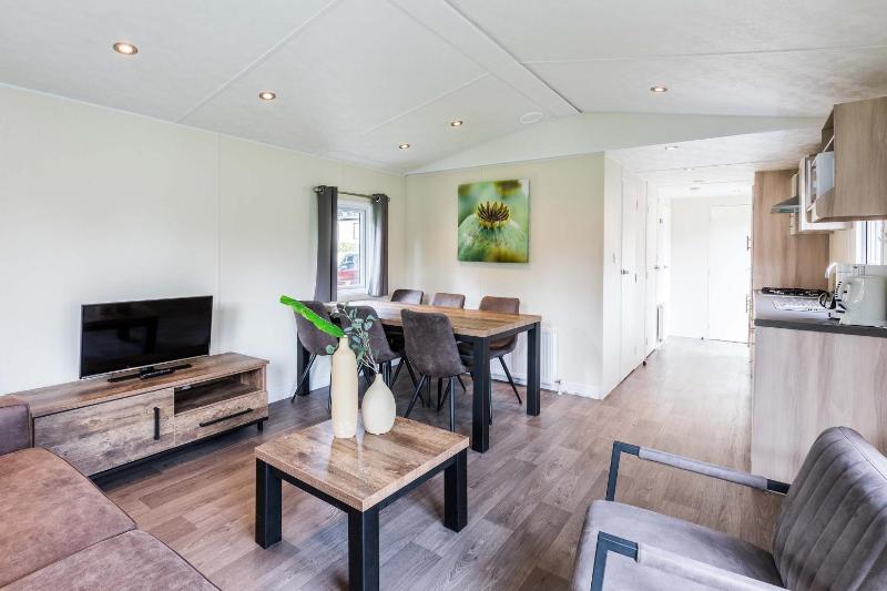 Apartment image 2