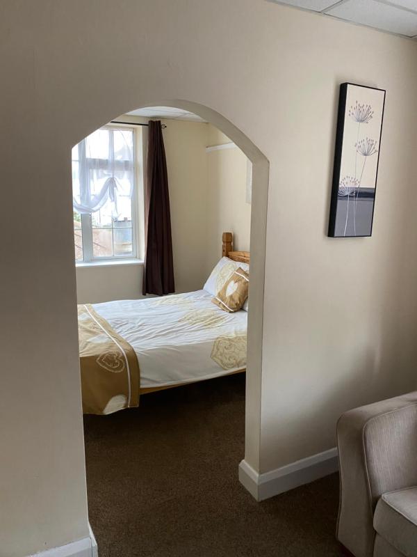 Clarendon Lodge - accommodation only - image 20
