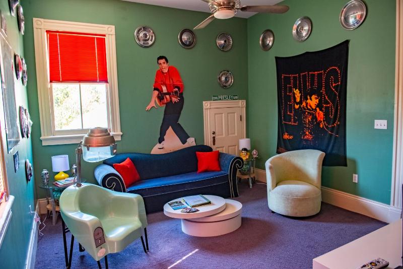 Queen Suite image 3