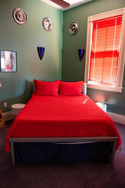 Queen Suite image 4