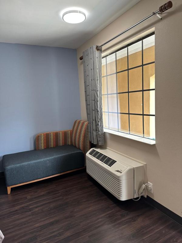 Standard Double Room image 2