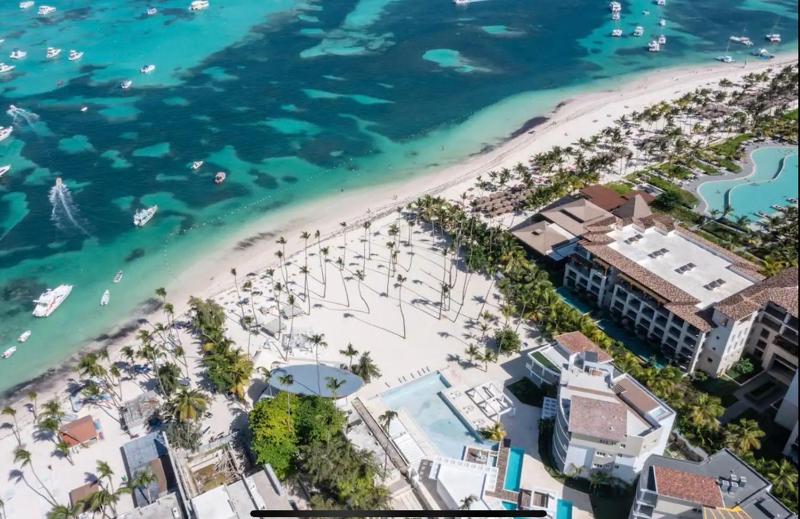 Playa Coral Condo in Paradise F22 - image 27