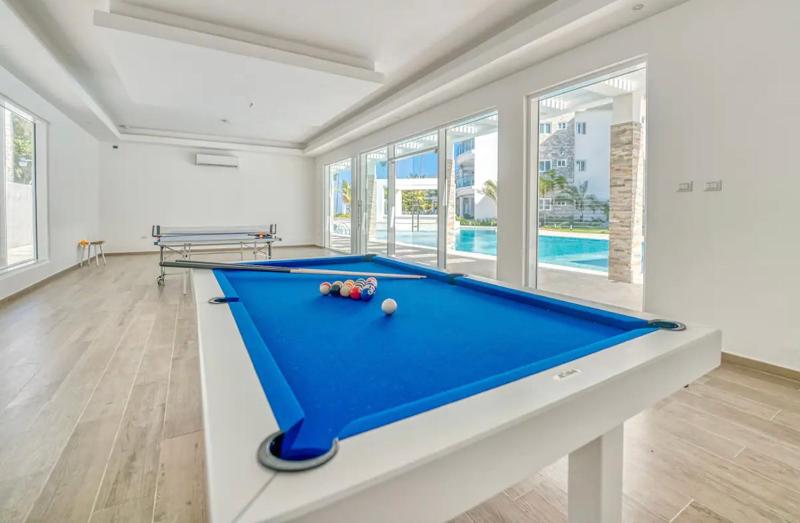 Playa Coral Condo in Paradise F22 - image 8