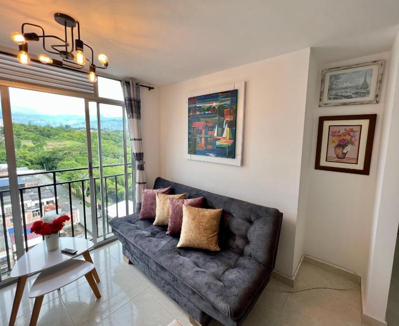 HERMOSO APTO CON VISTA a LAS MONTAÑAS DEL QUINDÍO CERCA de TODO - image 29